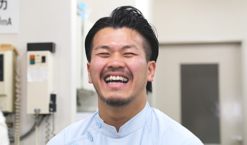 韋　宏彰 い歯科 大阪西区 九条の歯医者